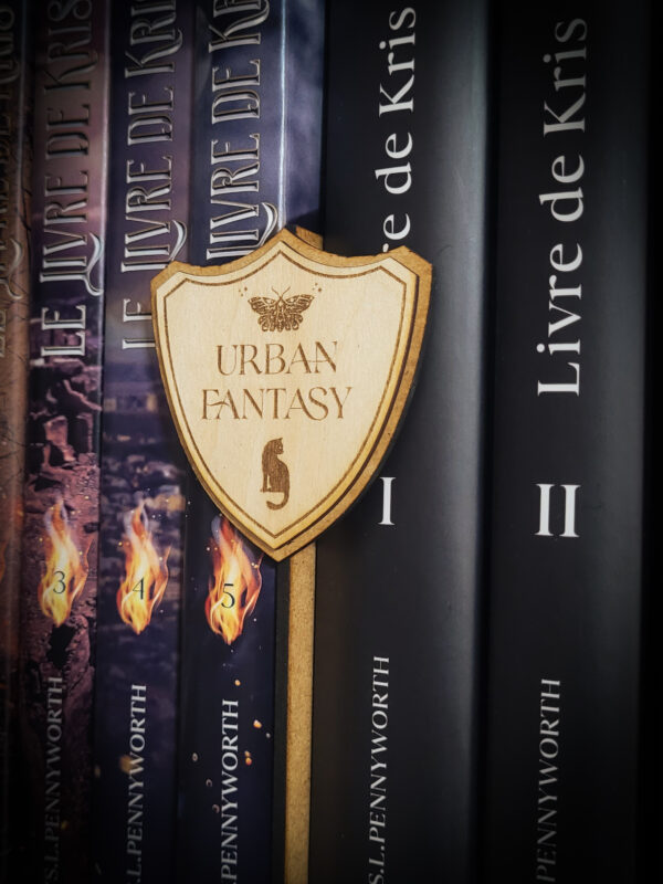 Enseigne de bibliothèque - Urban fantasy