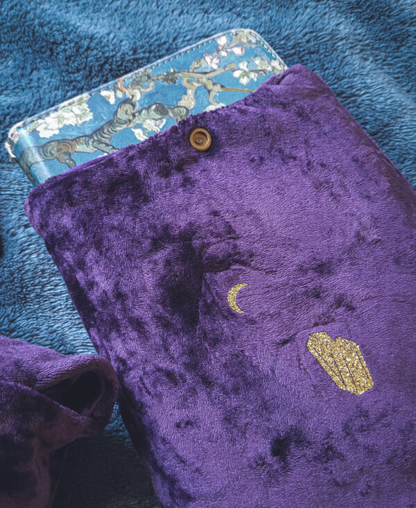 Collection Night Witch - Pochette à livre pour liseuse – Image 3